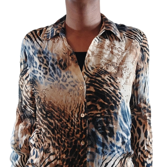 L’AGENCE Button Down Animal Print Blouse. - Picture 3 of 10